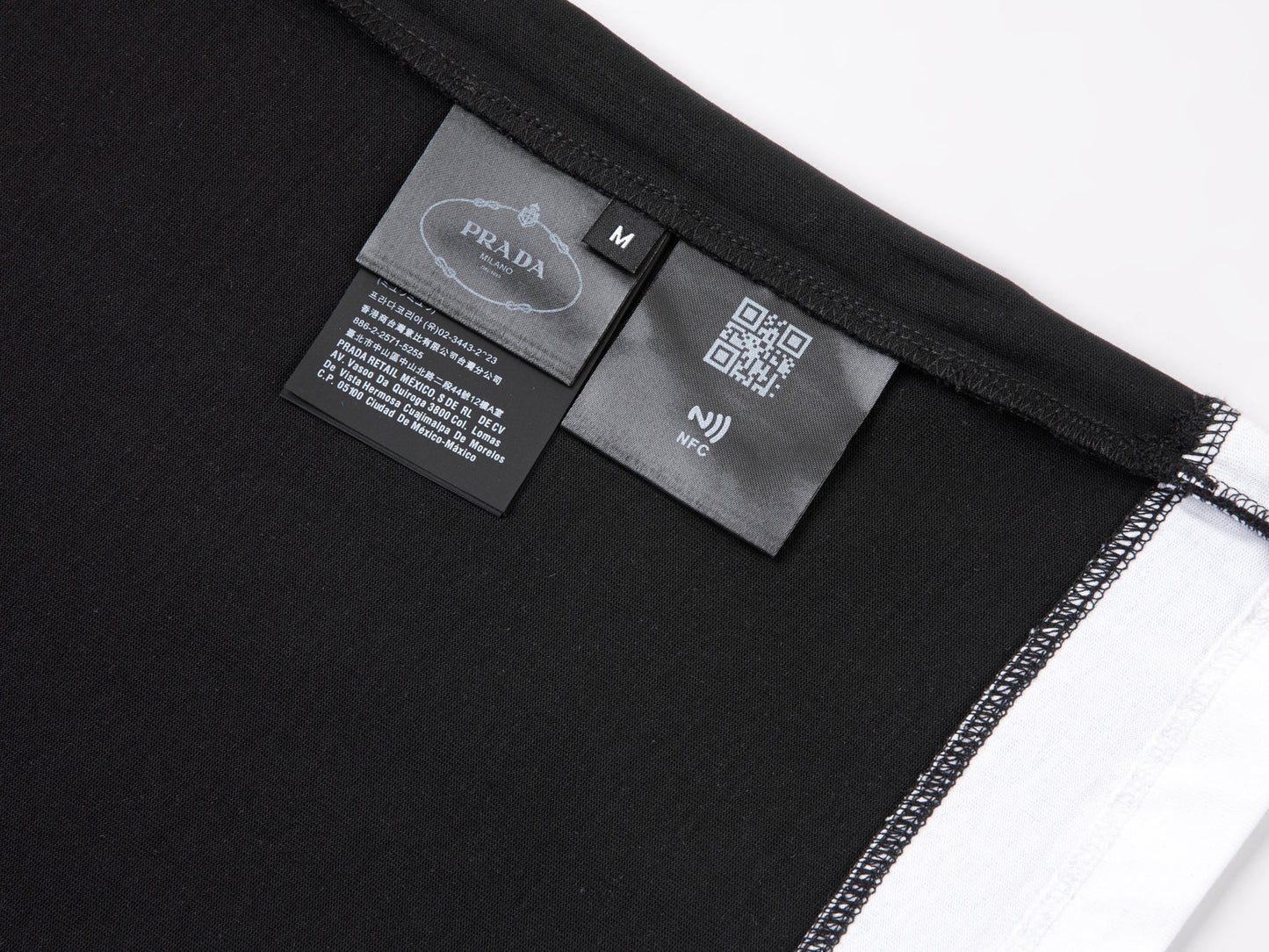 Mehrfarbiges T-Shirt
