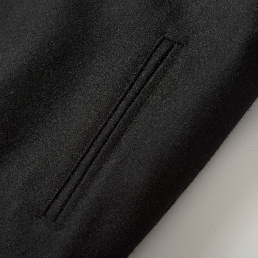 Schwarze Jacke