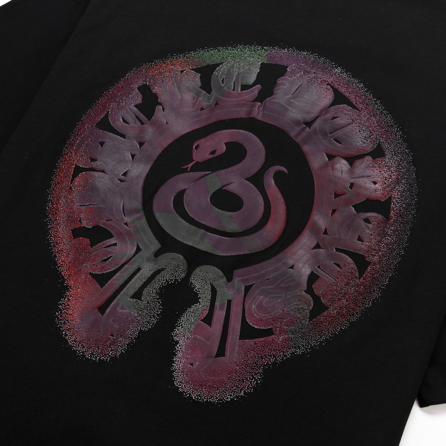Camiseta en blanco y negro