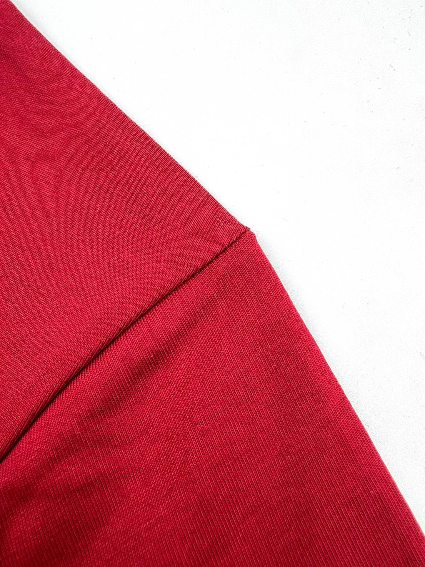 camiseta roja