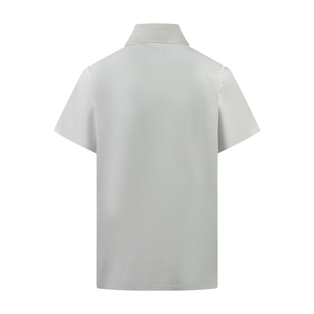 Polo azul y blanco