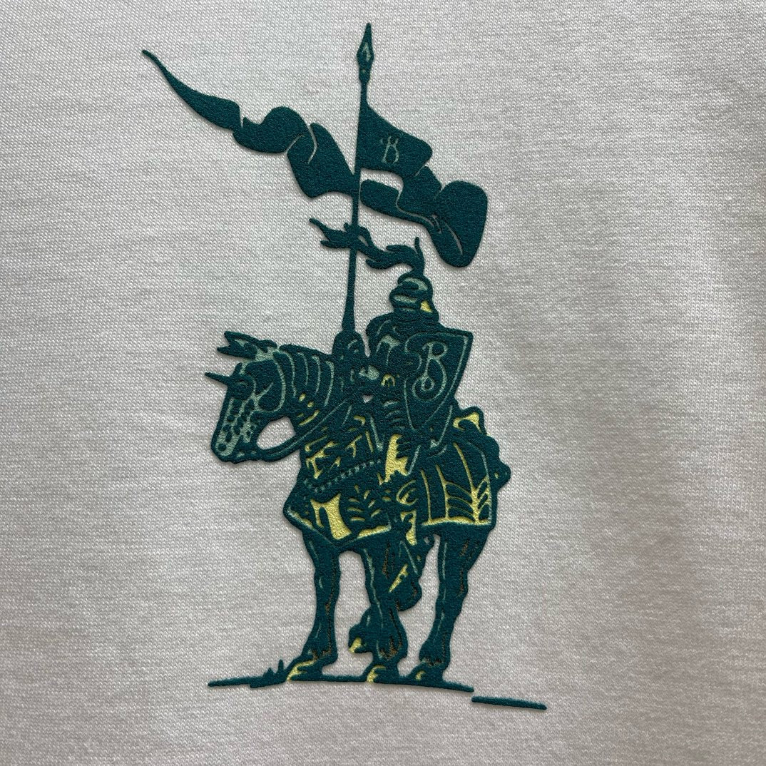 Grün-weißes T-Shirt