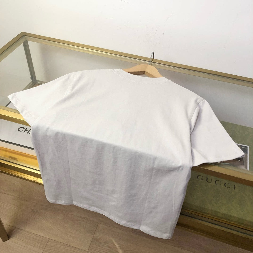 Camiseta blanca y negra