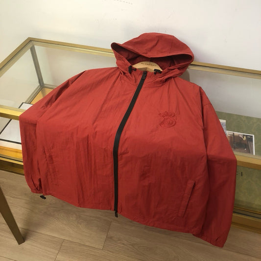 Rote Jacke