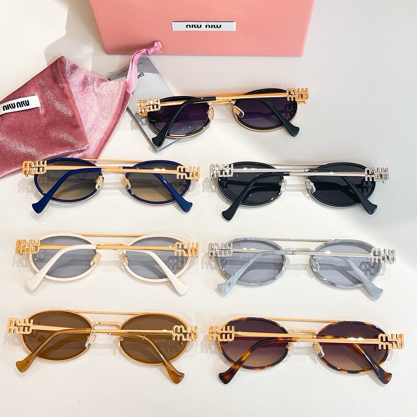 Mehrfarbige Sonnenbrille