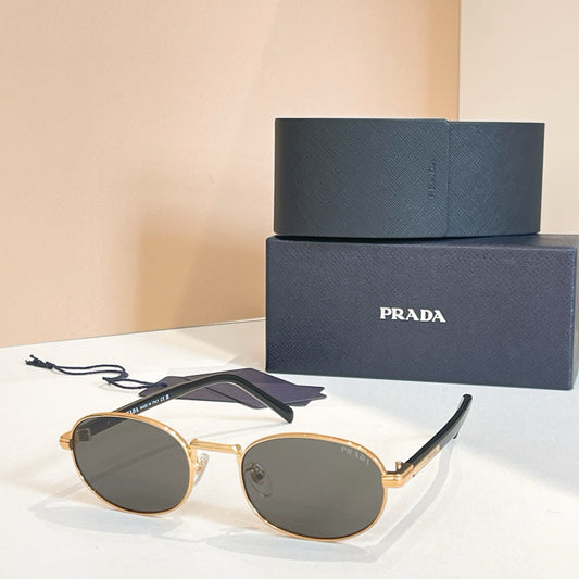 Mehrfarbige Sonnenbrille