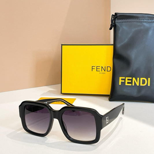 Mehrfarbige Sonnenbrille