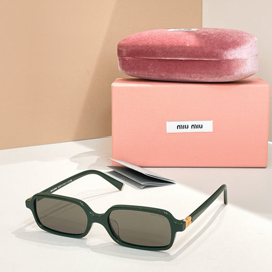 Mehrfarbige Sonnenbrille