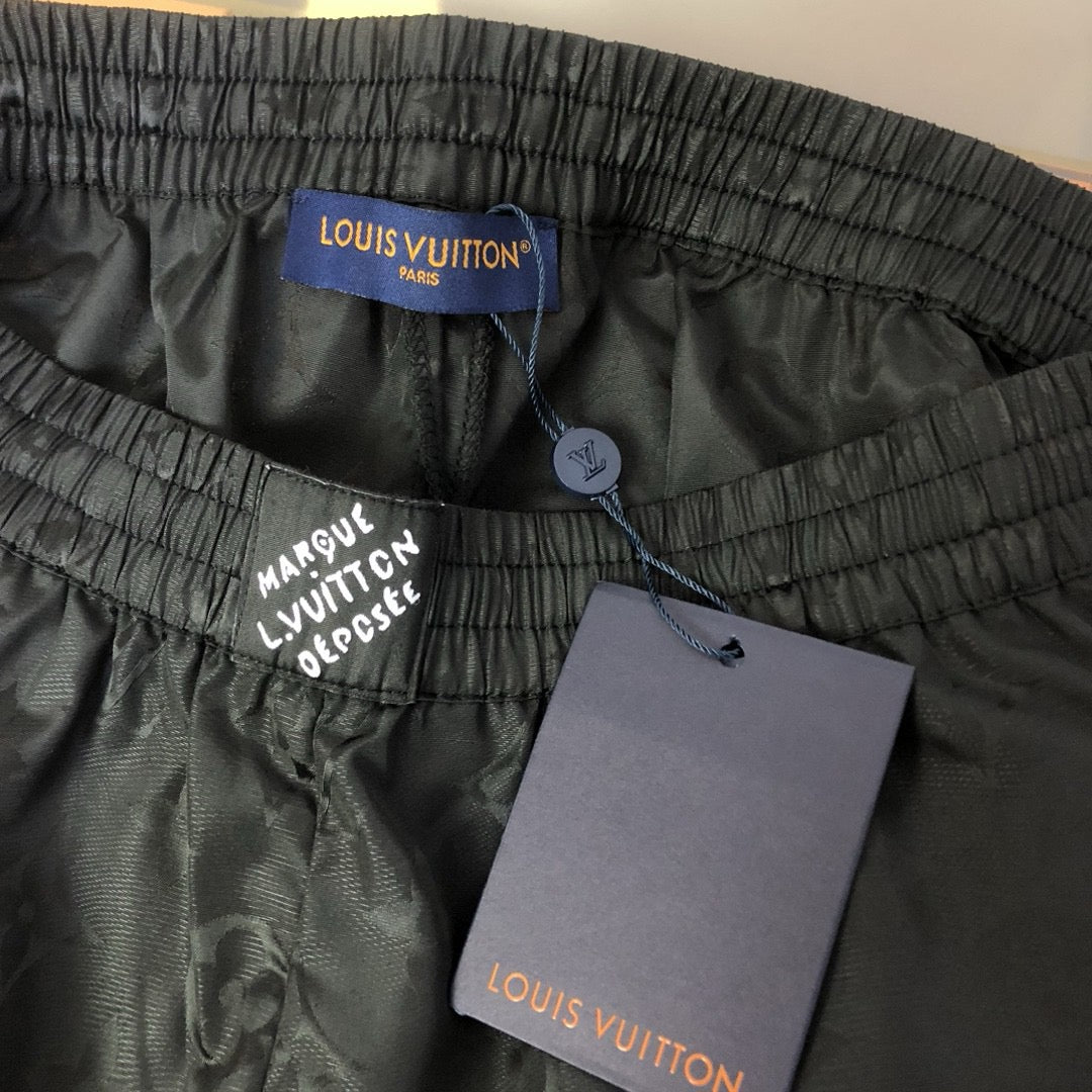 Black Short