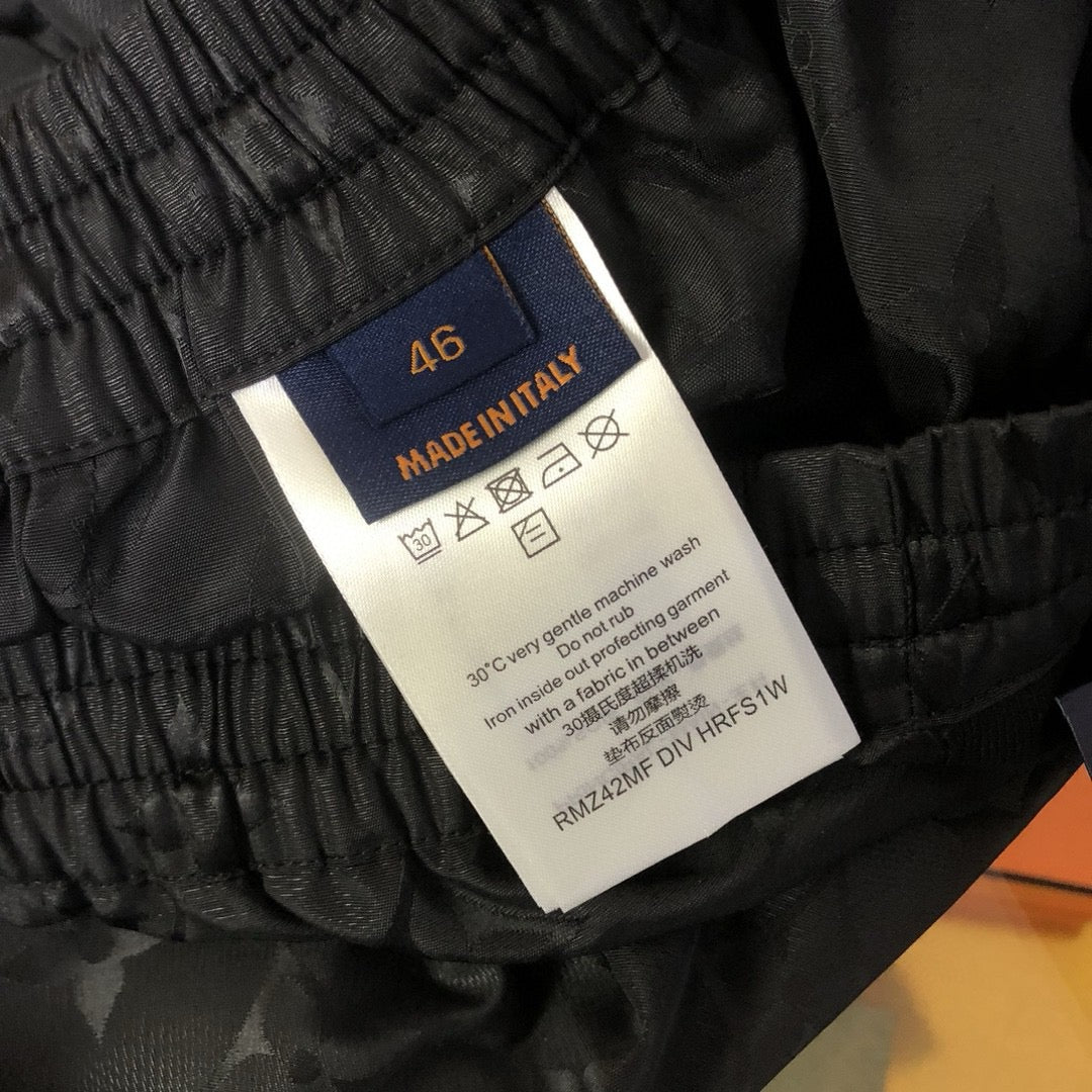 Black Short