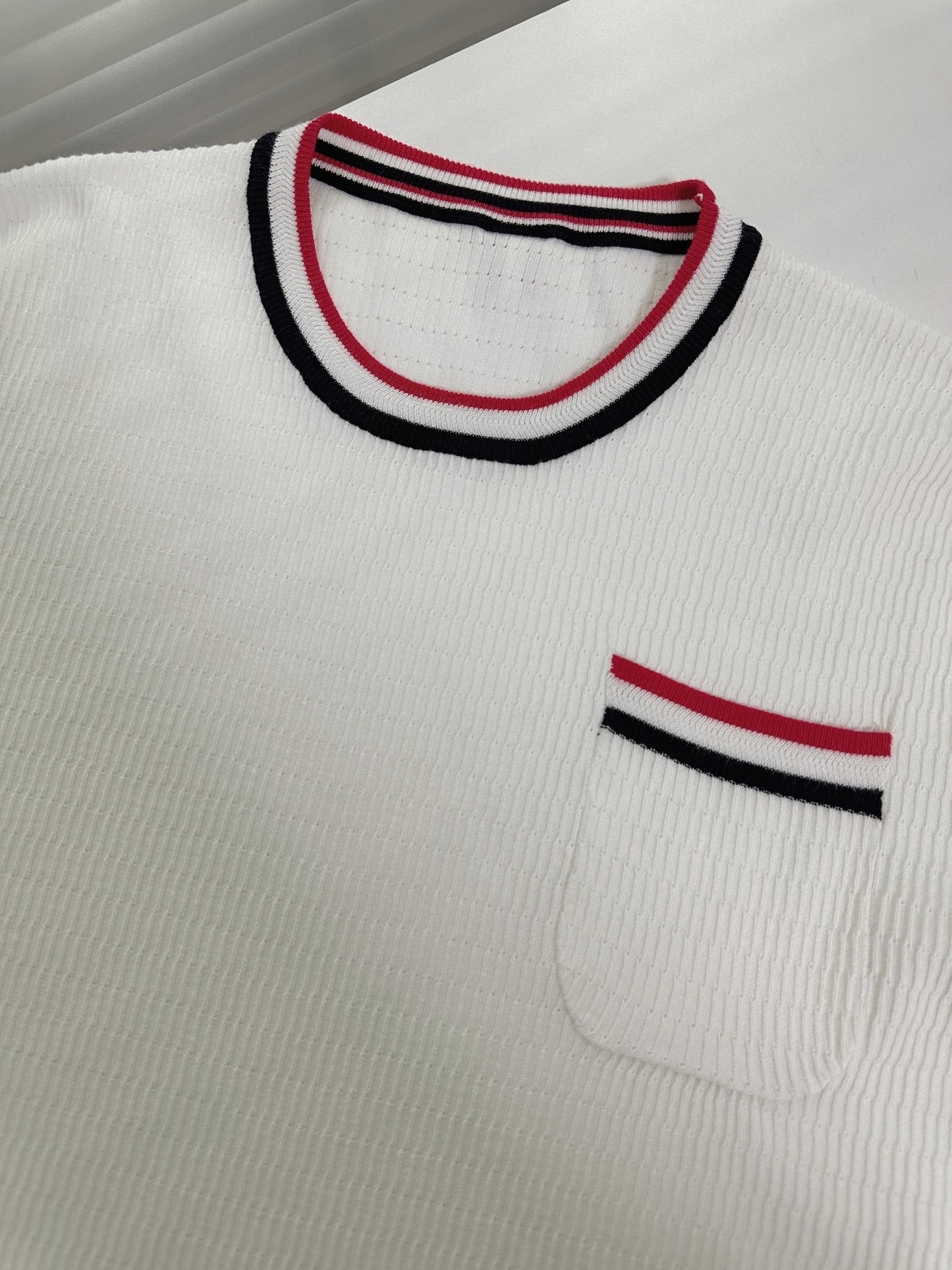 Mehrfarbiges T-Shirt
