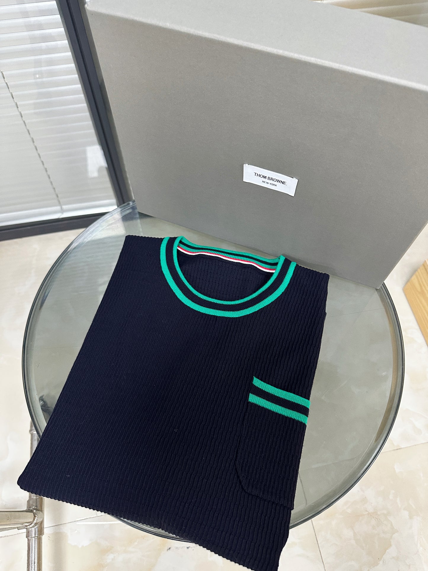 Mehrfarbiges T-Shirt