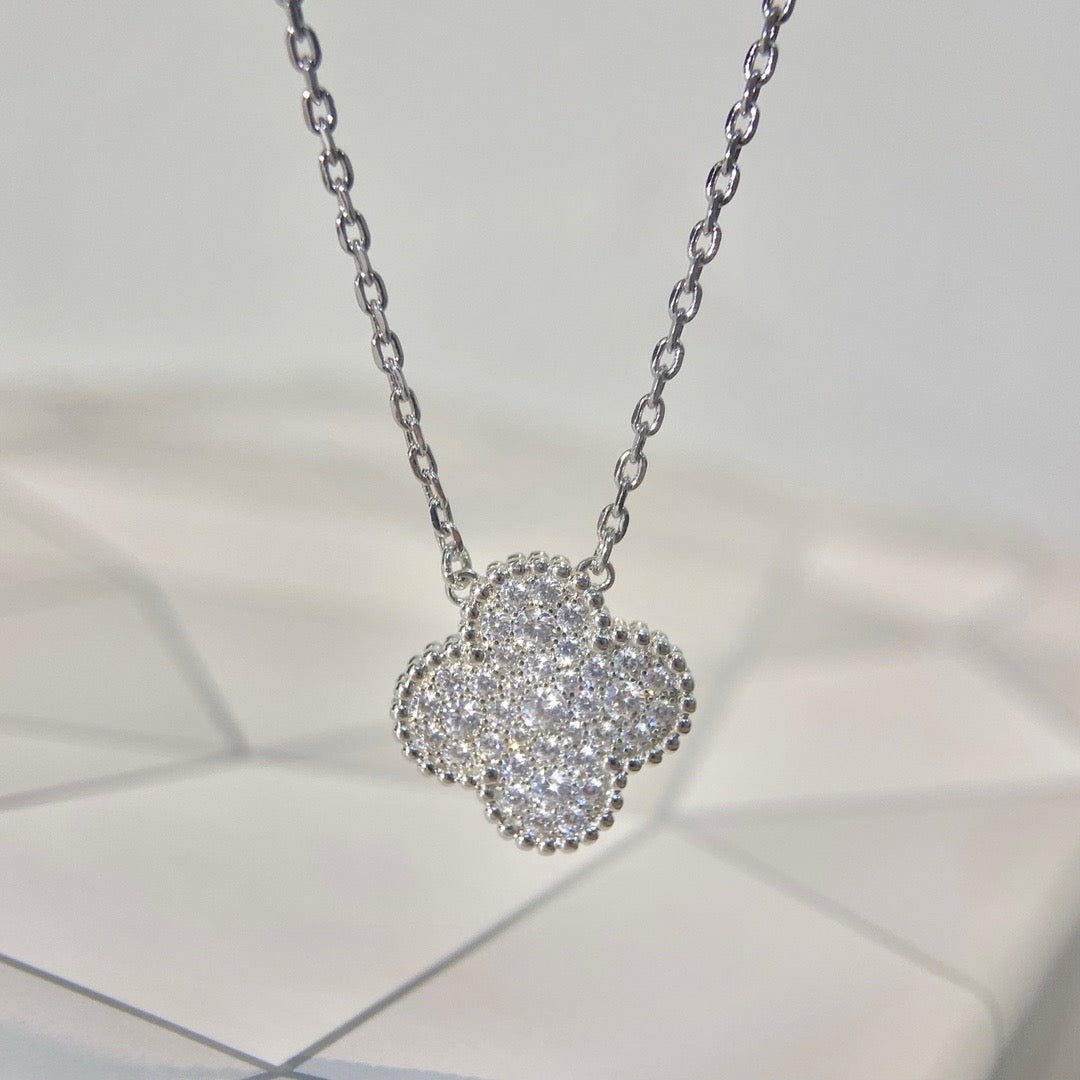 Silberne Kette