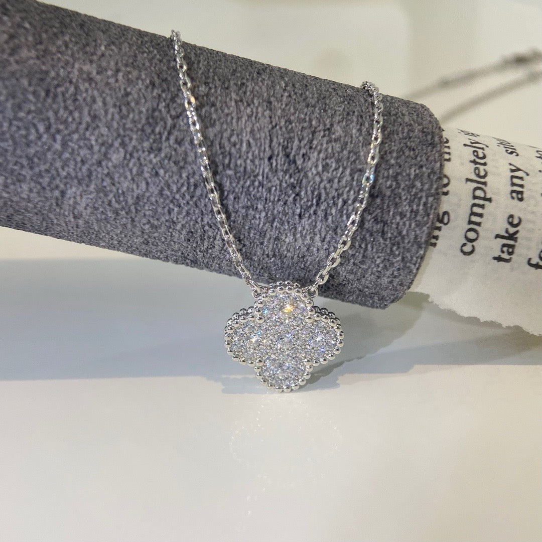 Silberne Kette