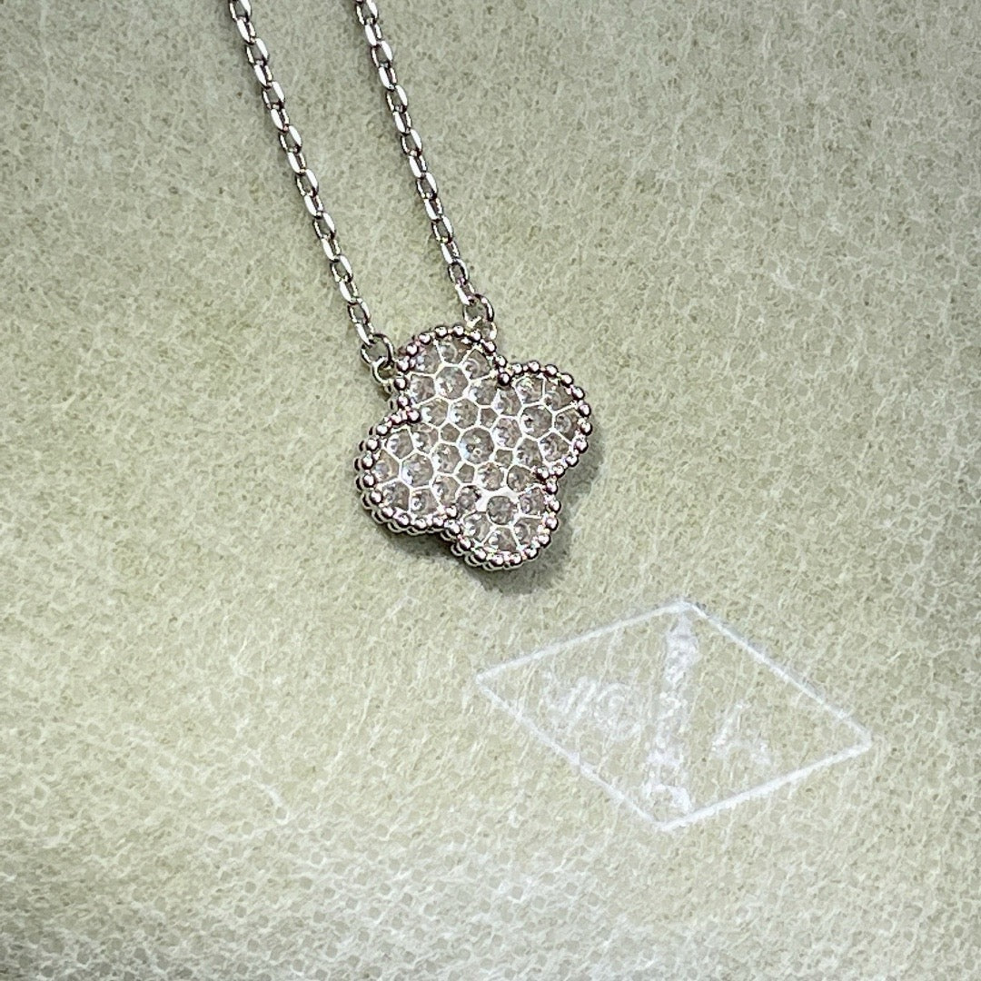 Silberne Kette