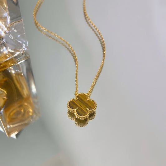 Goldene Halskette