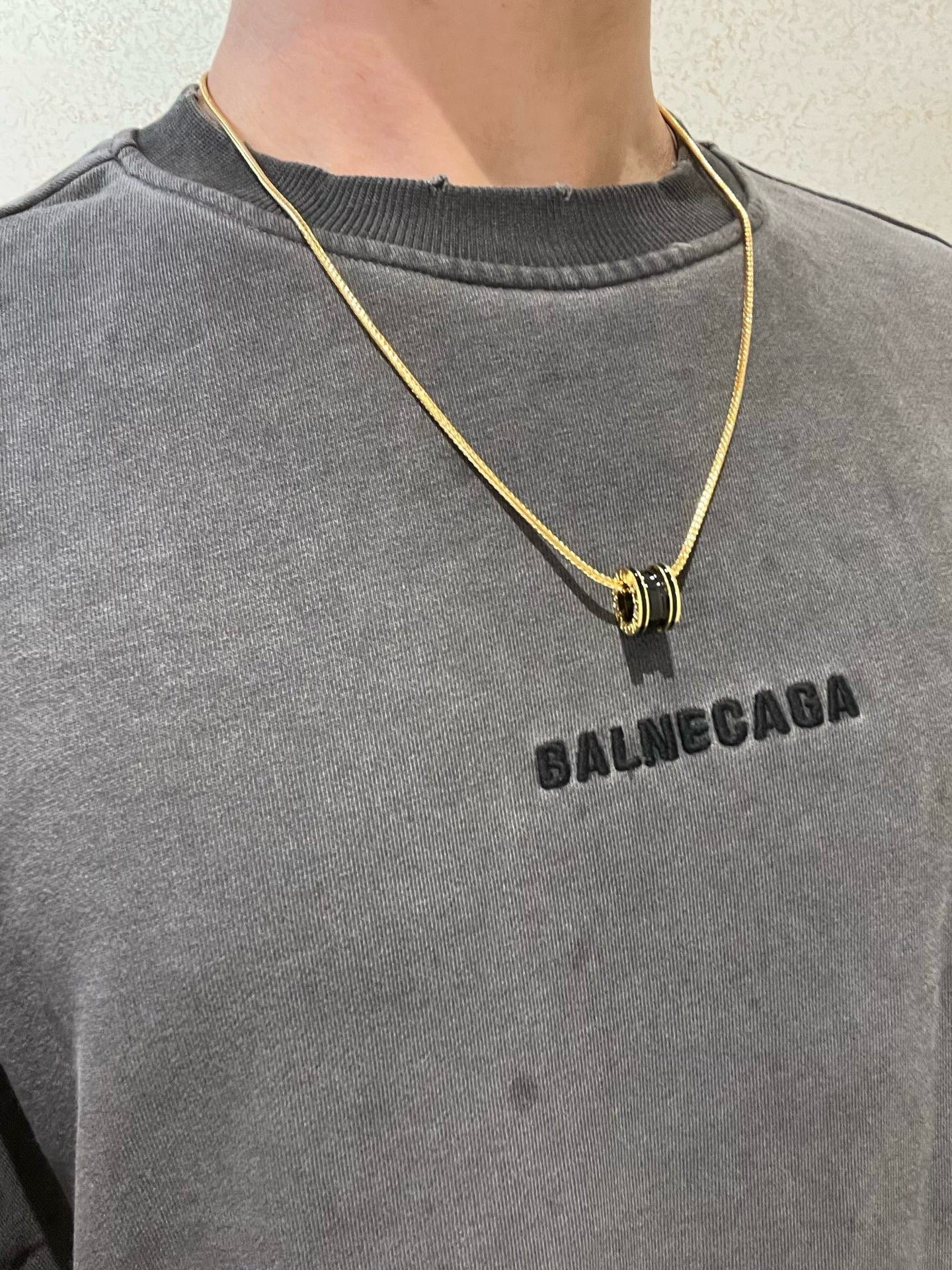 Gold-Schwarze Halskette
