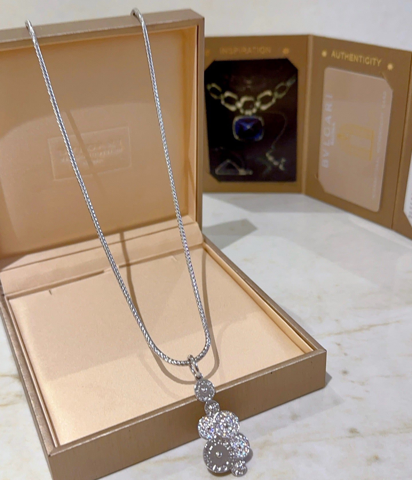 Silberne Kette