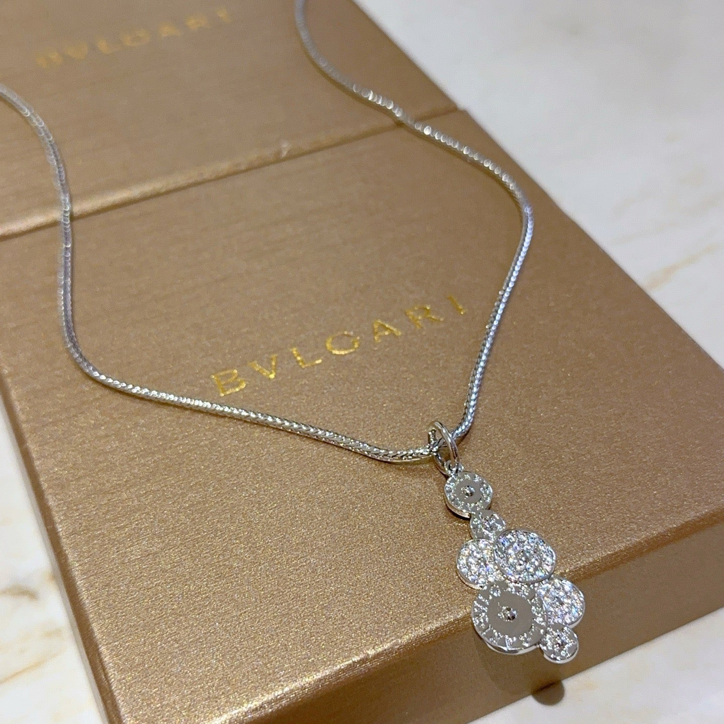 Silberne Kette