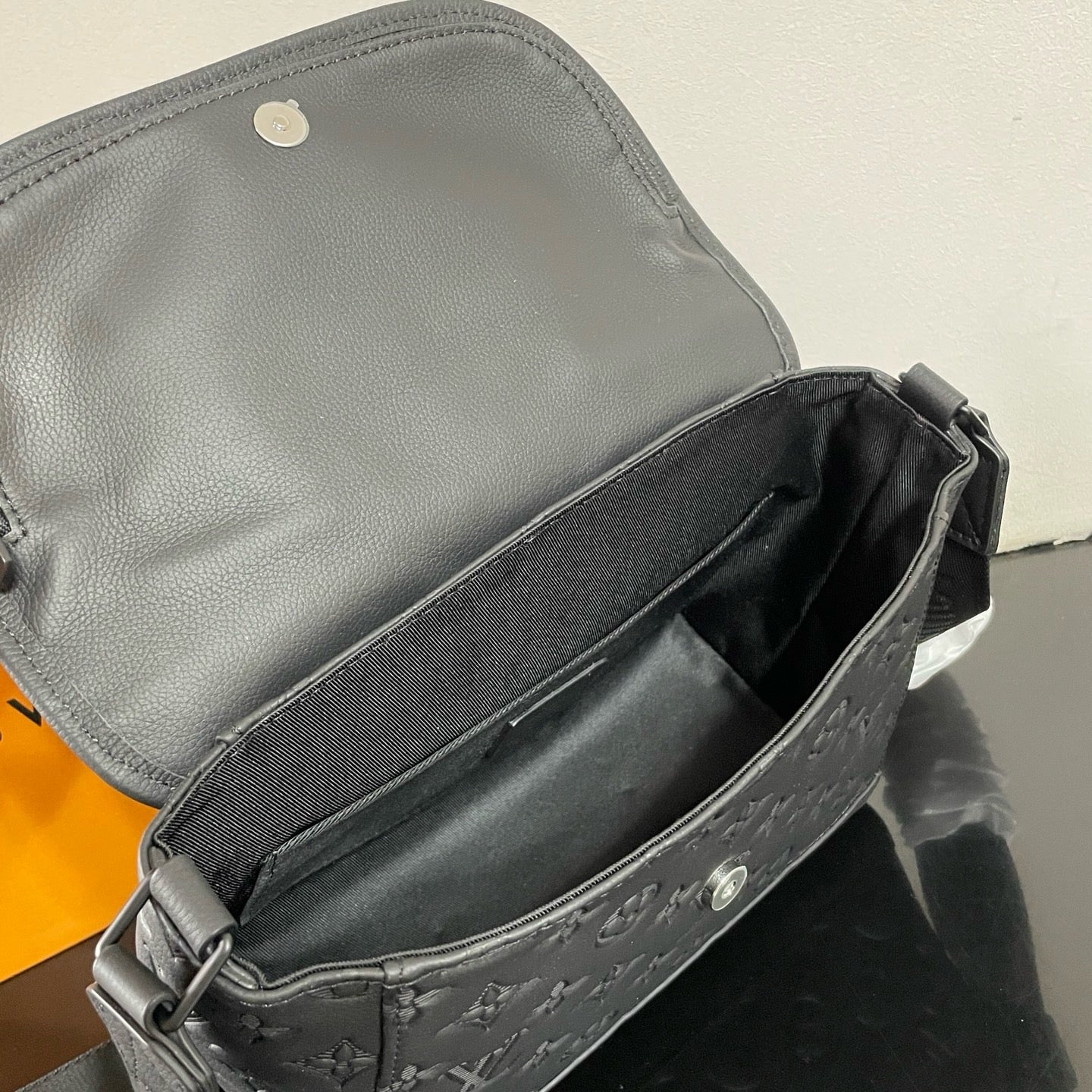 Bolsa azul oscuro