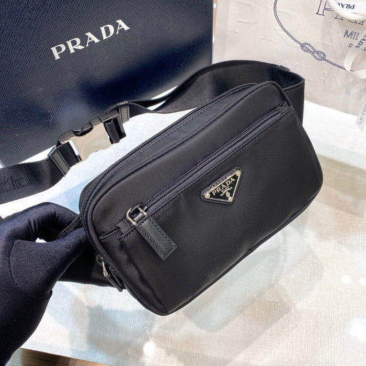 Schwarze Tasche