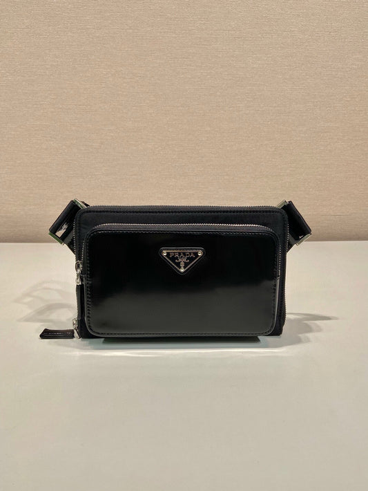 Schwarze Tasche