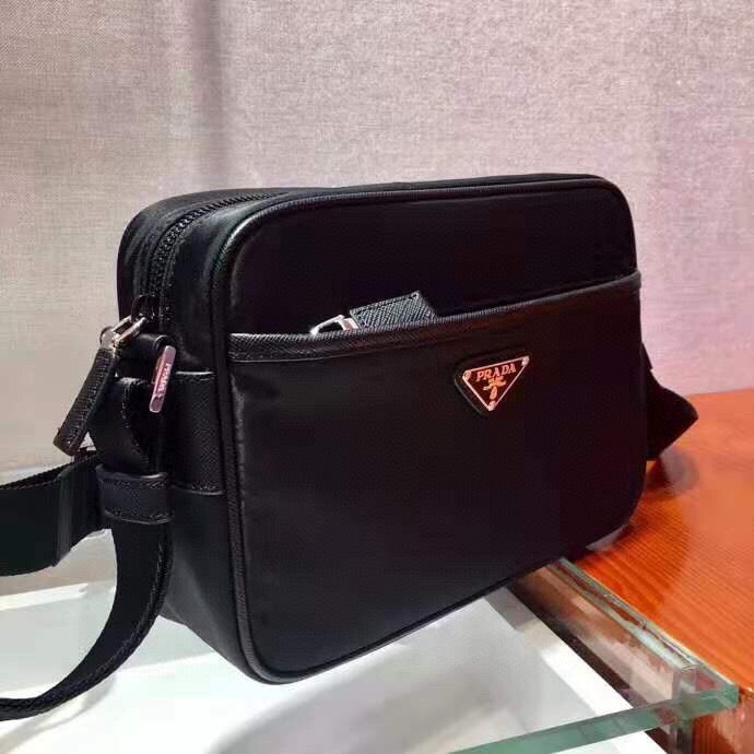 Schwarze Tasche
