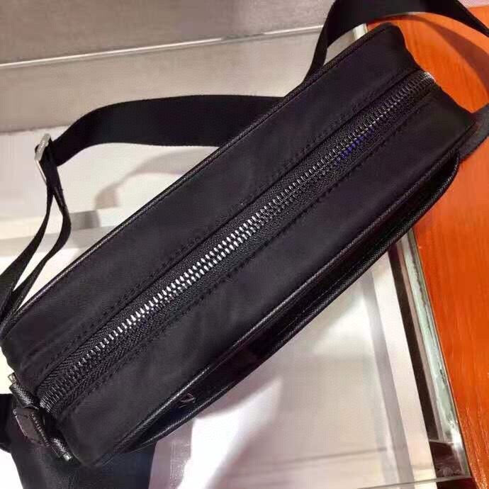 Schwarze Tasche