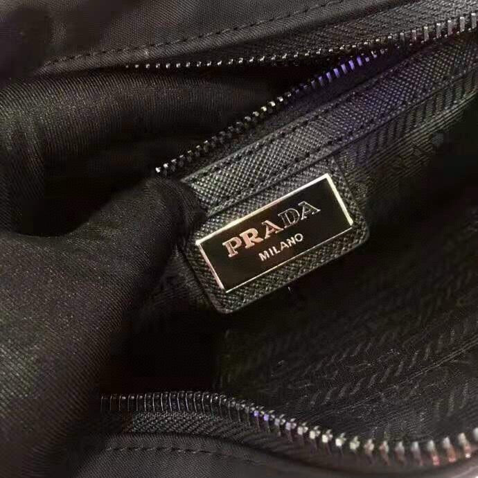 Schwarze Tasche