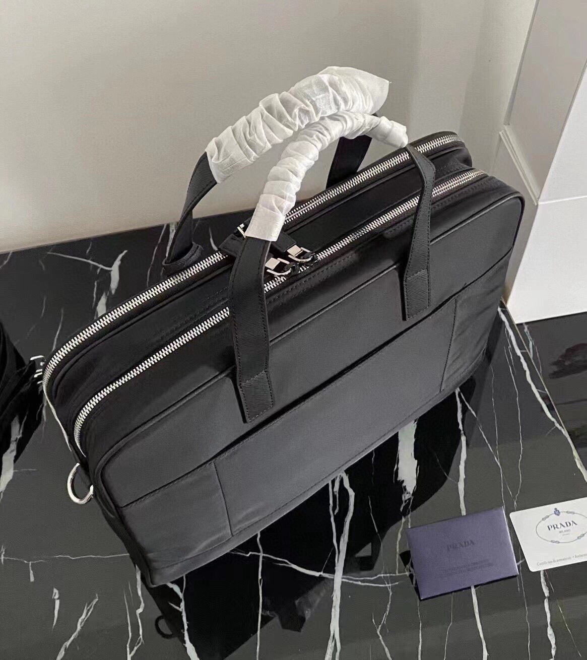 Schwarze Tasche