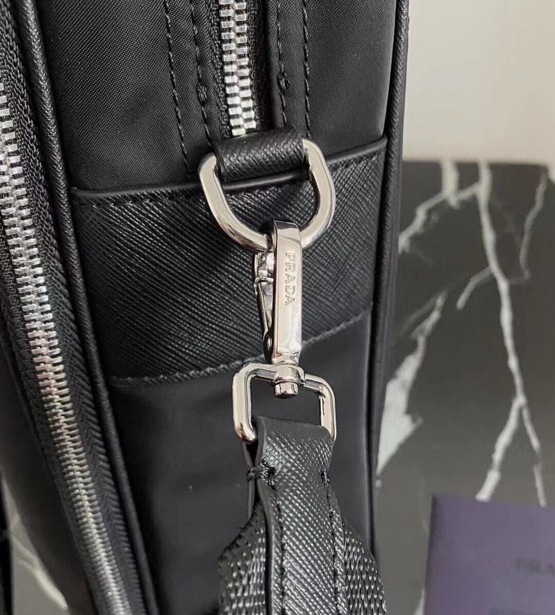 Schwarze Tasche