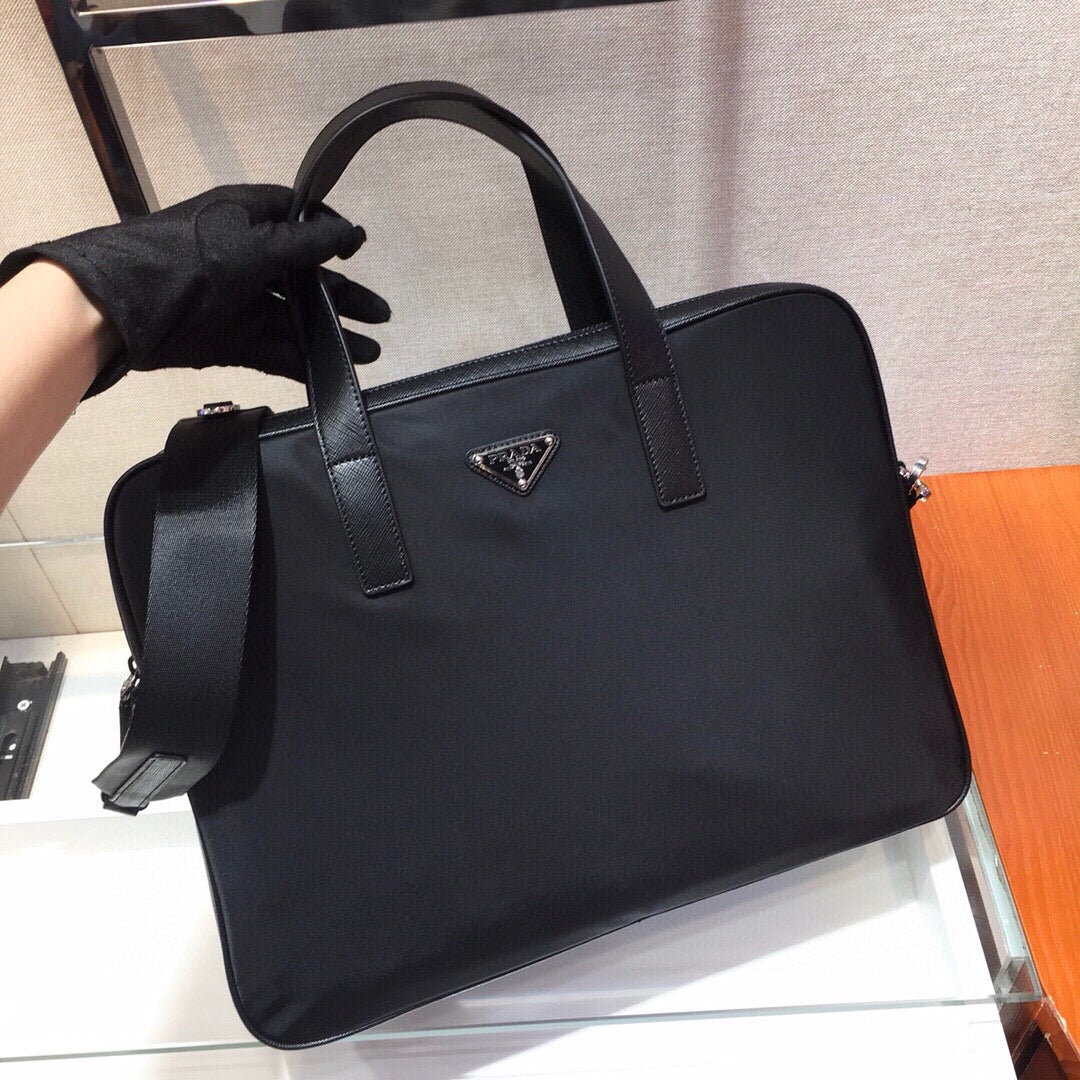 Black Bag - Size: 36-28-4