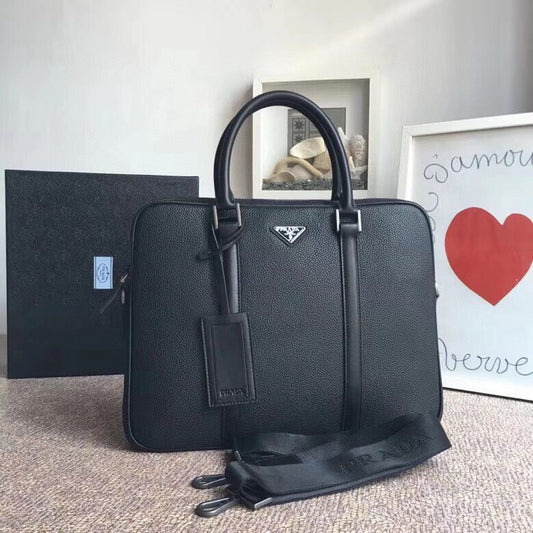 Schwarze Tasche