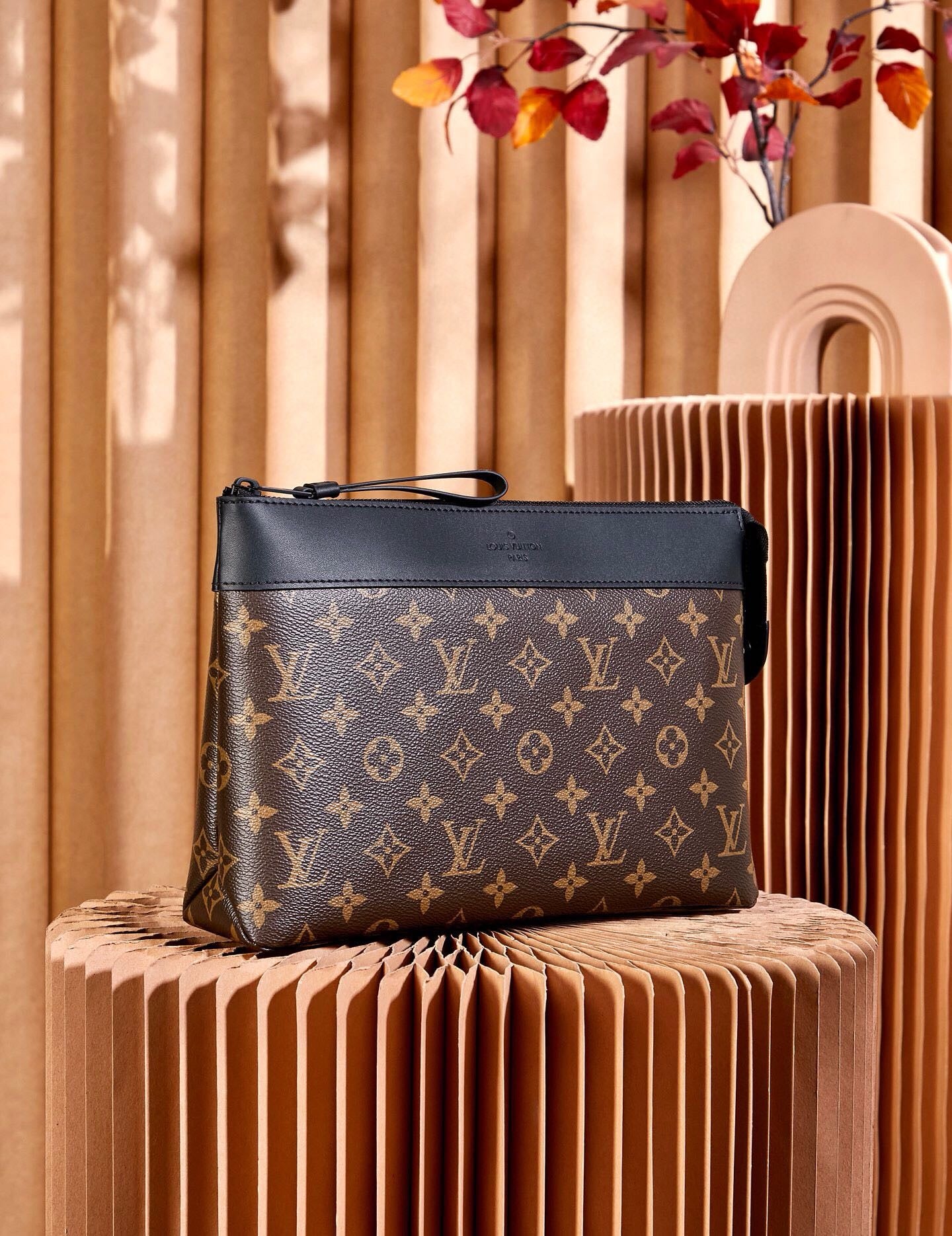 Bolsa negra y marrón