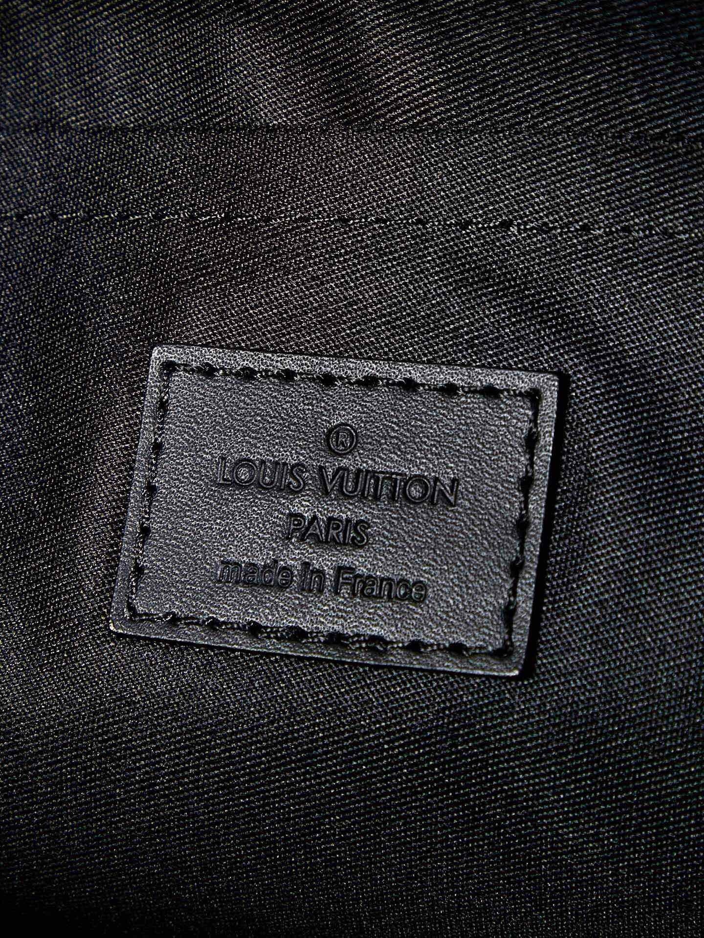 Bolsa negra y marrón