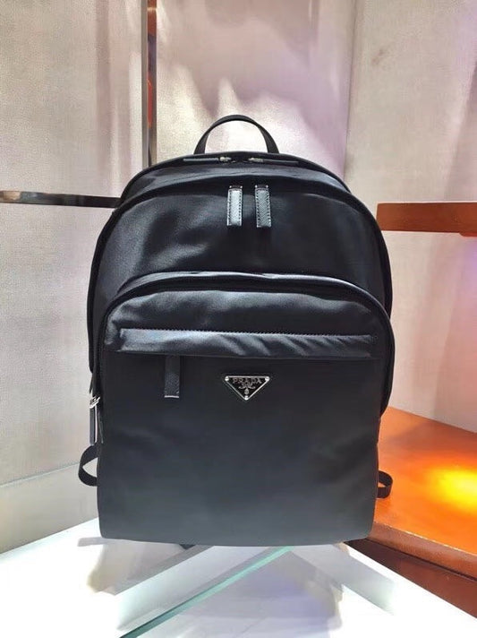 Schwarze Tasche