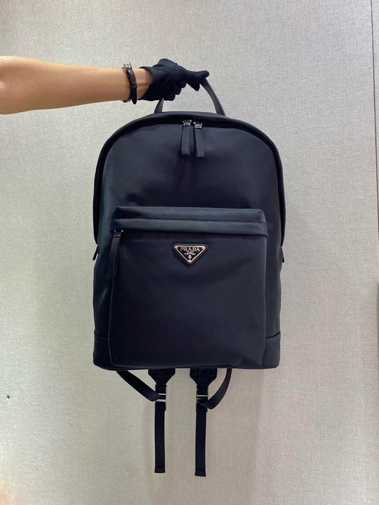 Schwarze Tasche