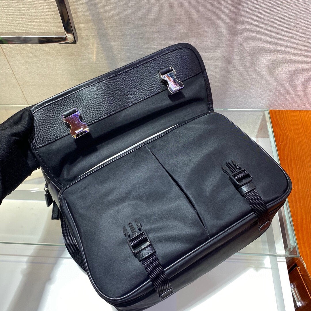 Bolso negro
