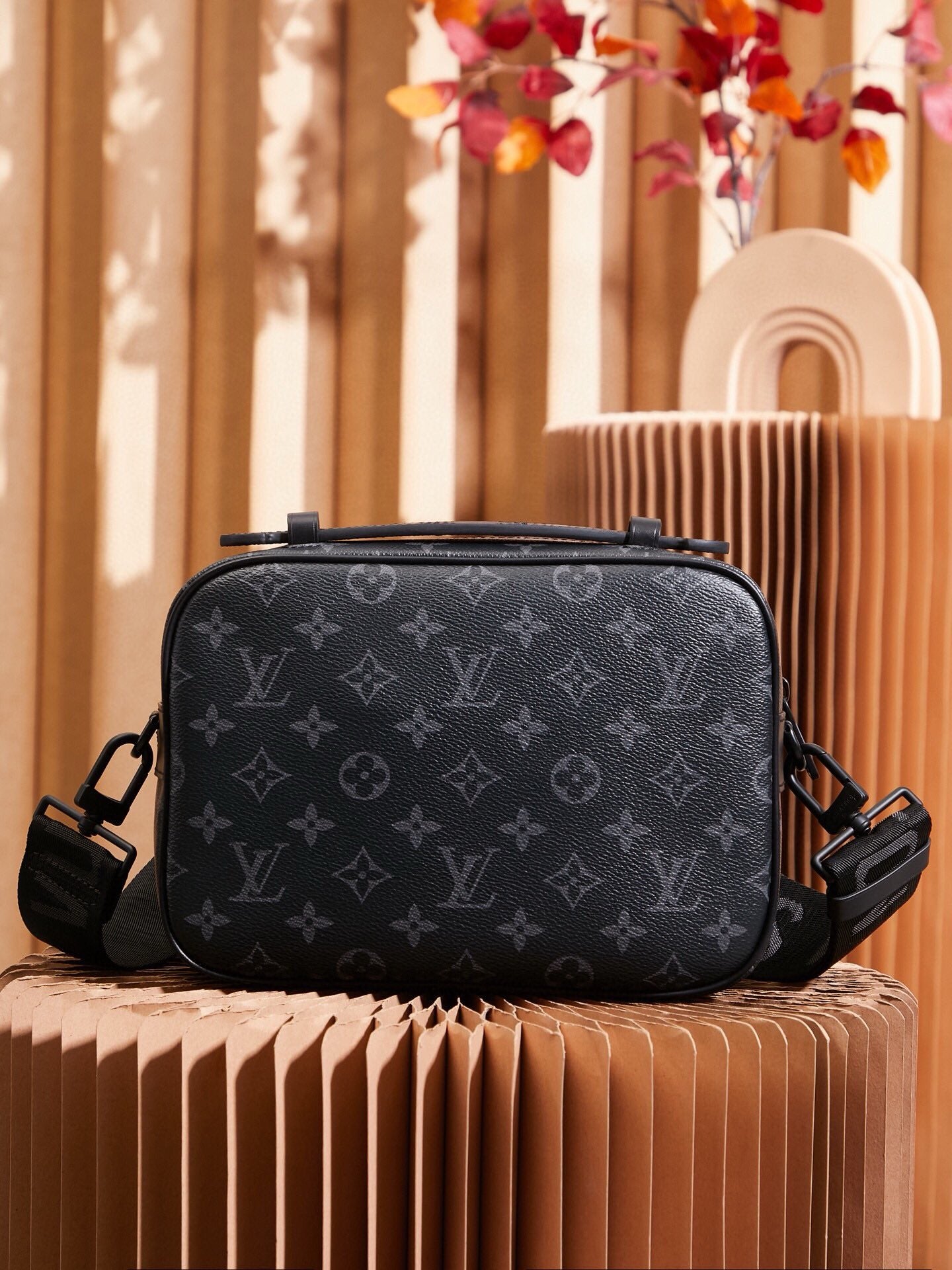 Bolsa negra y marrón
