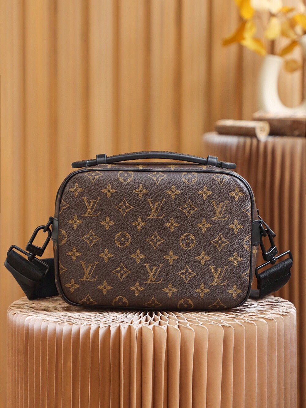 Bolsa negra y marrón