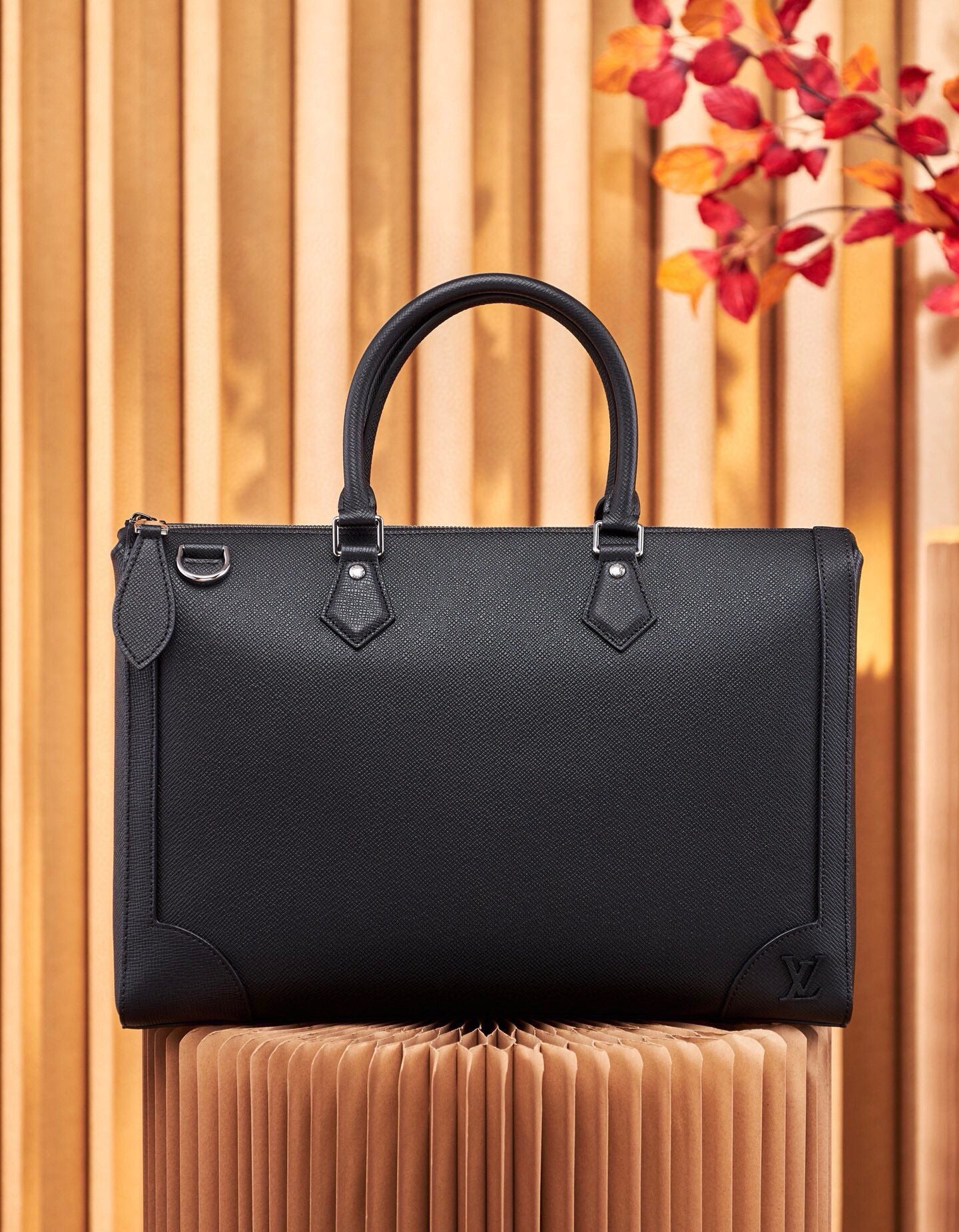 Bolsa rojiza