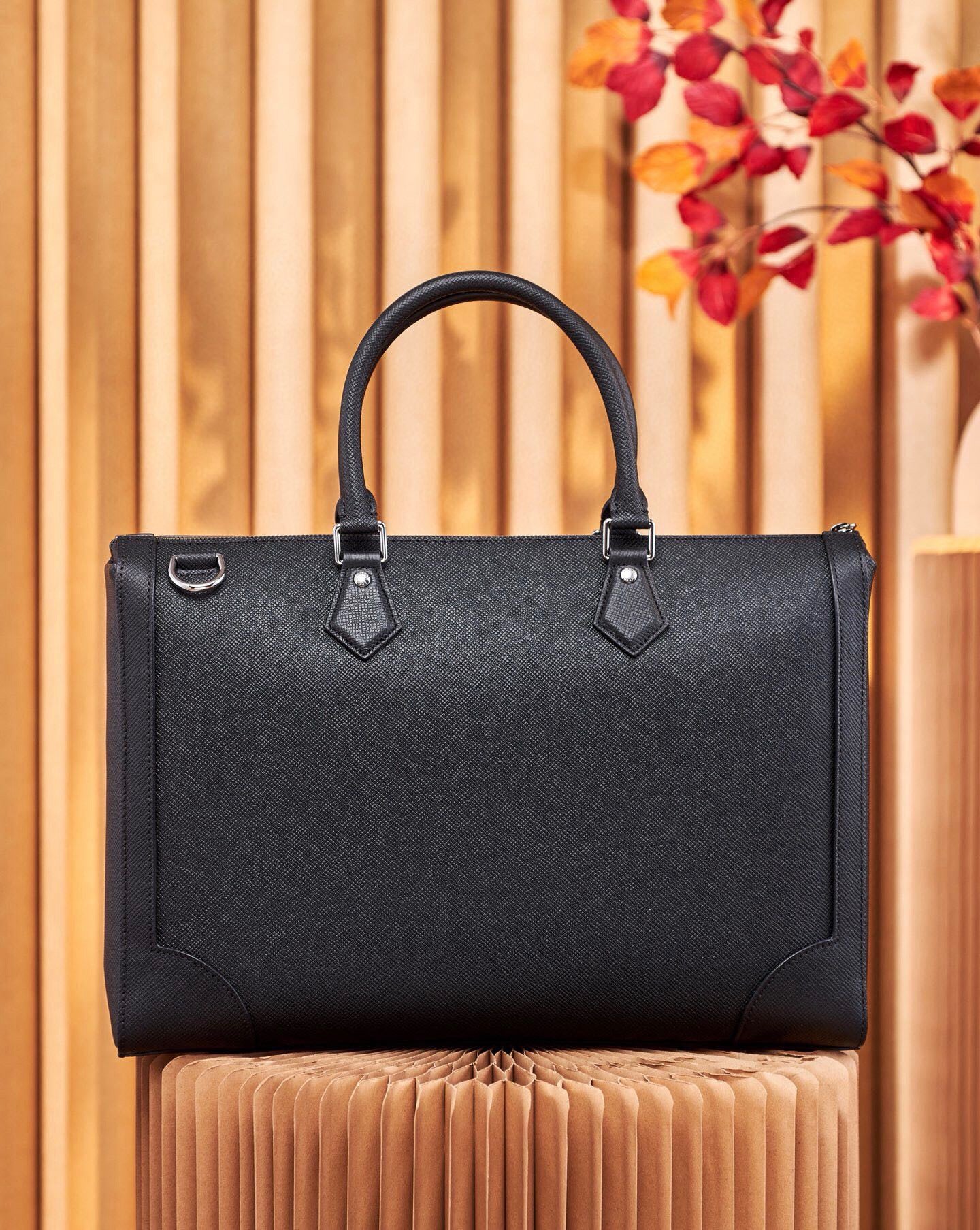 Bolsa rojiza