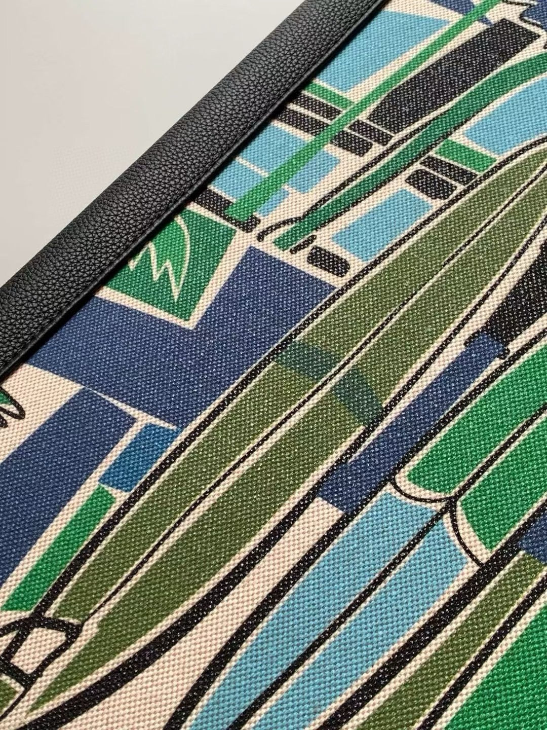 Schwarze Tasche