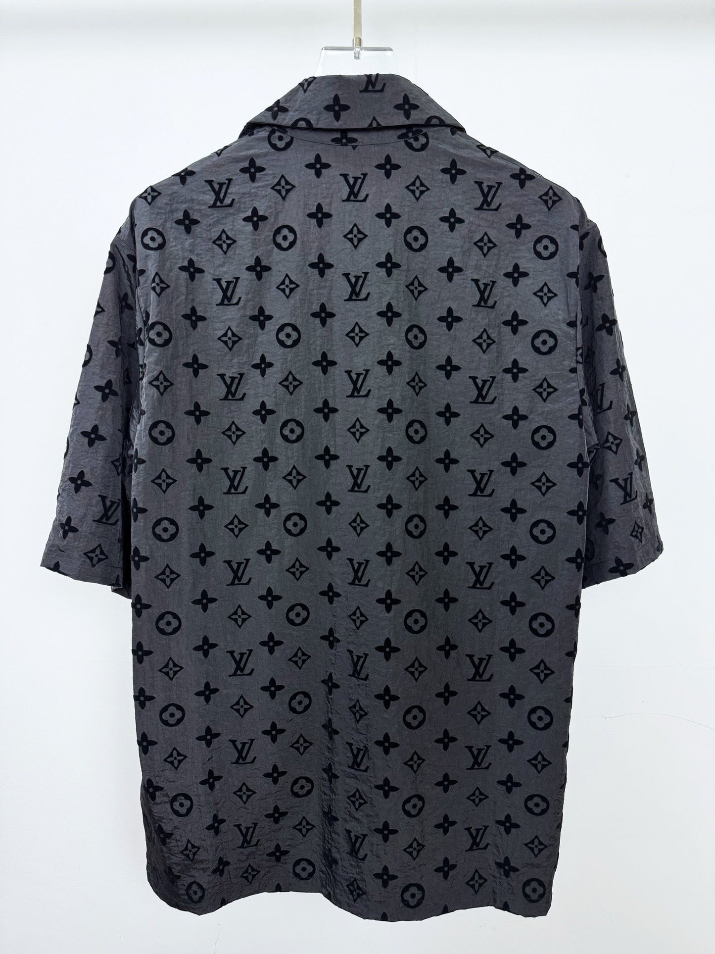 La camisa negra