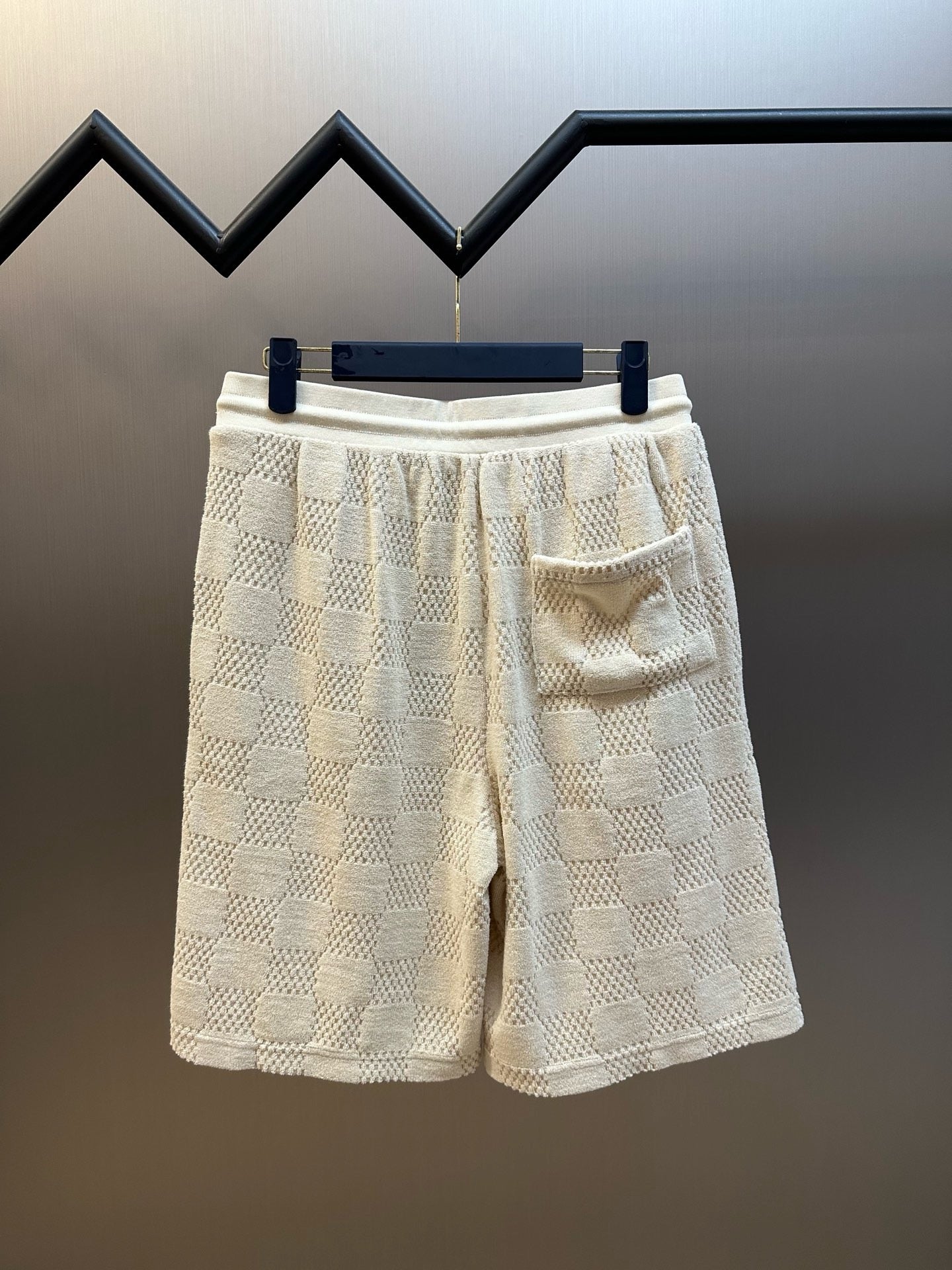 Apricot Short