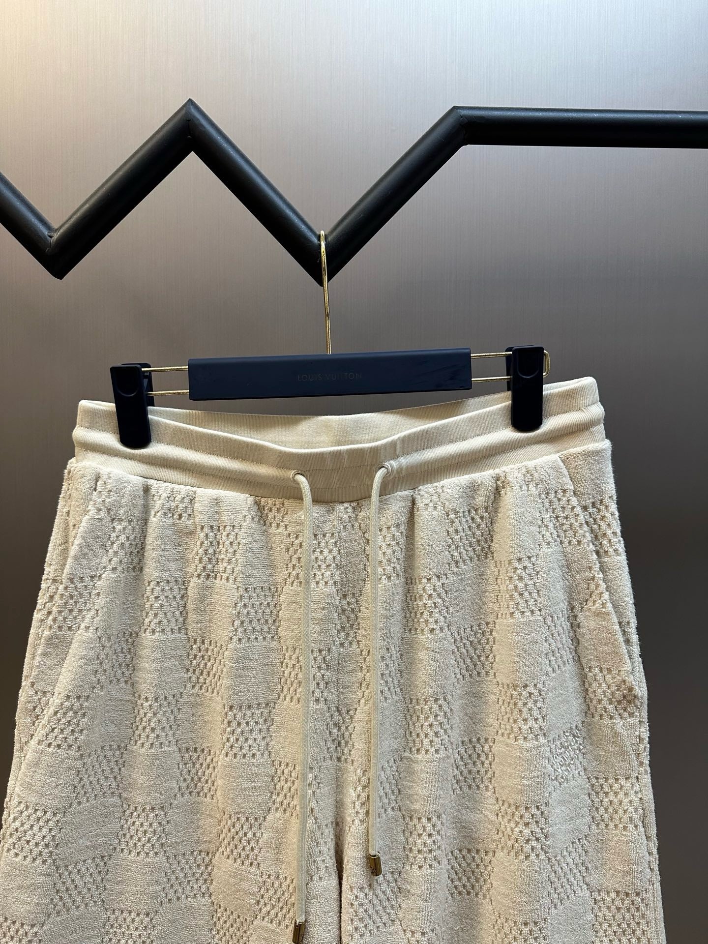 Apricot Short