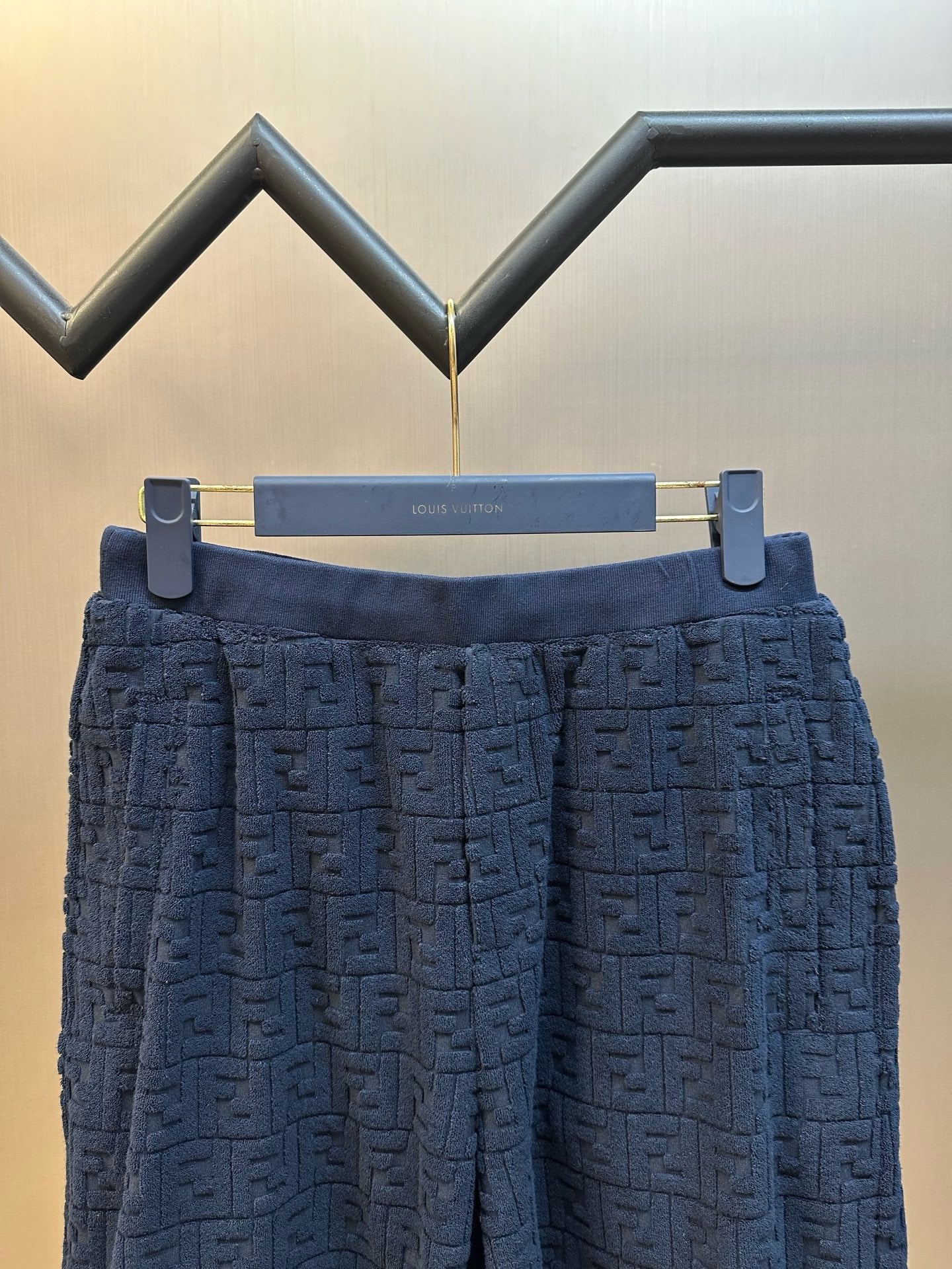 Pantalón corto azul oscuro