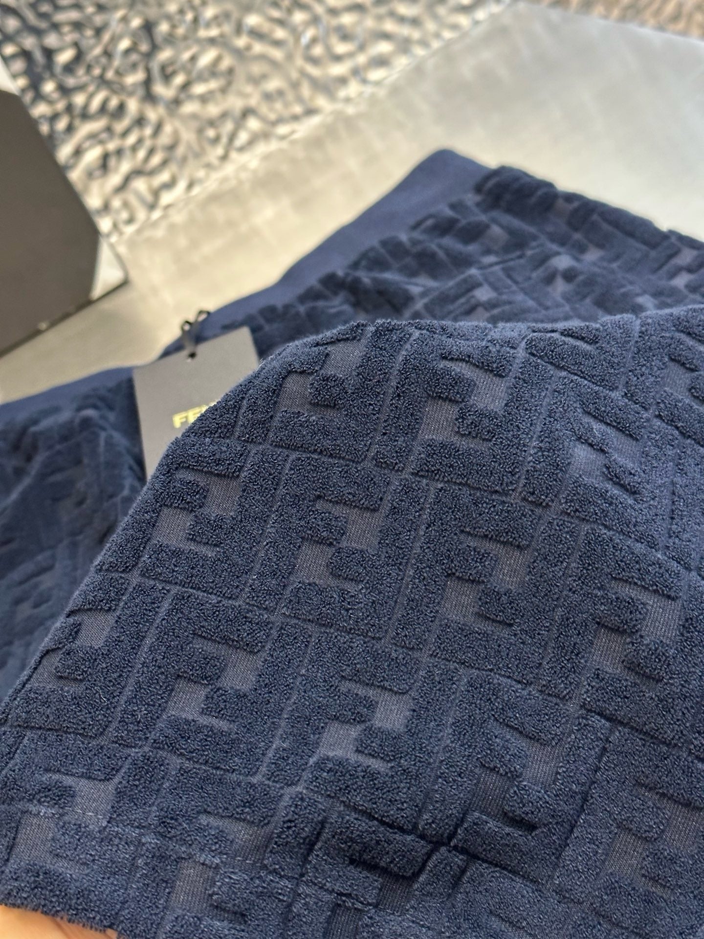Pantalón corto azul oscuro