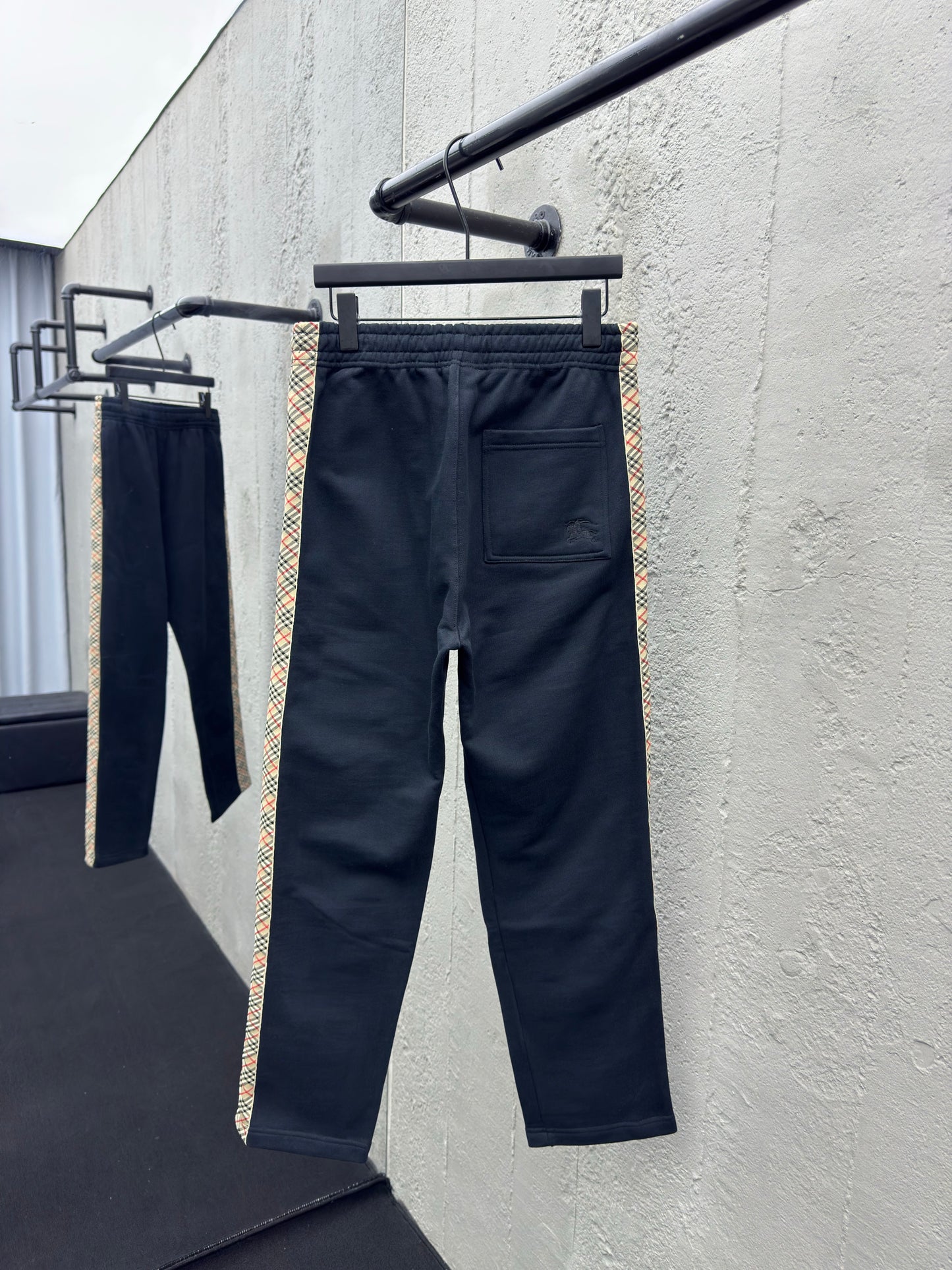 Black Pant