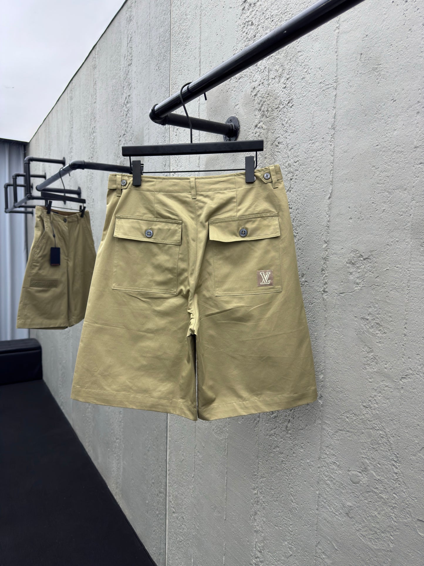 Beige Short